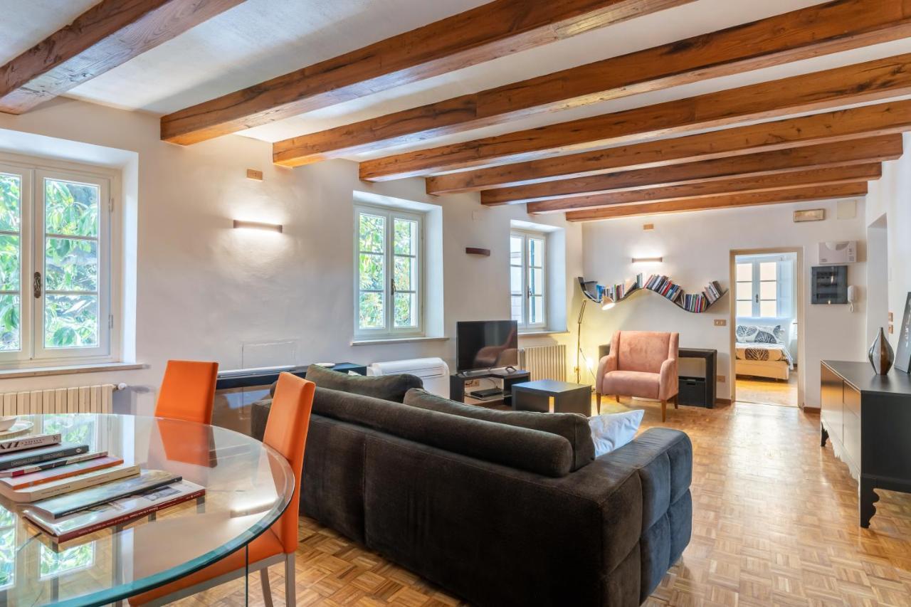 Piazza Napoleone Lovely Central Apartment Lucca Kültér fotó